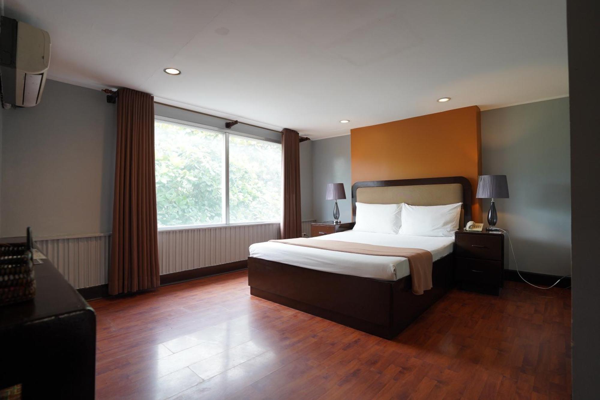 Arzo Hotel Manille Extérieur photo