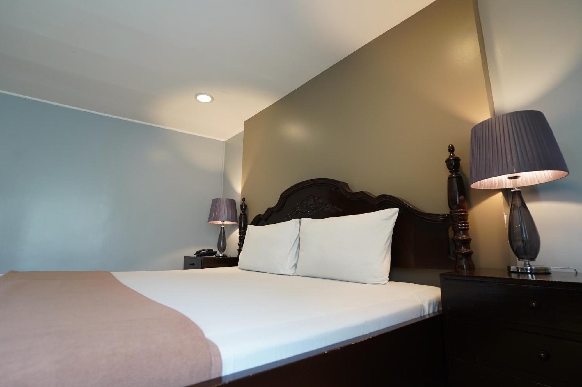 Arzo Hotel Manille Extérieur photo