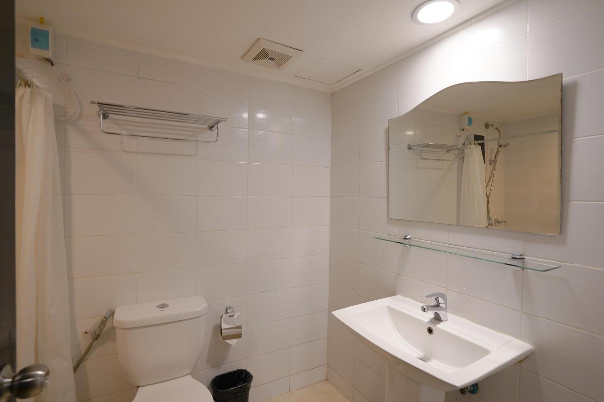 Arzo Hotel Manille Extérieur photo